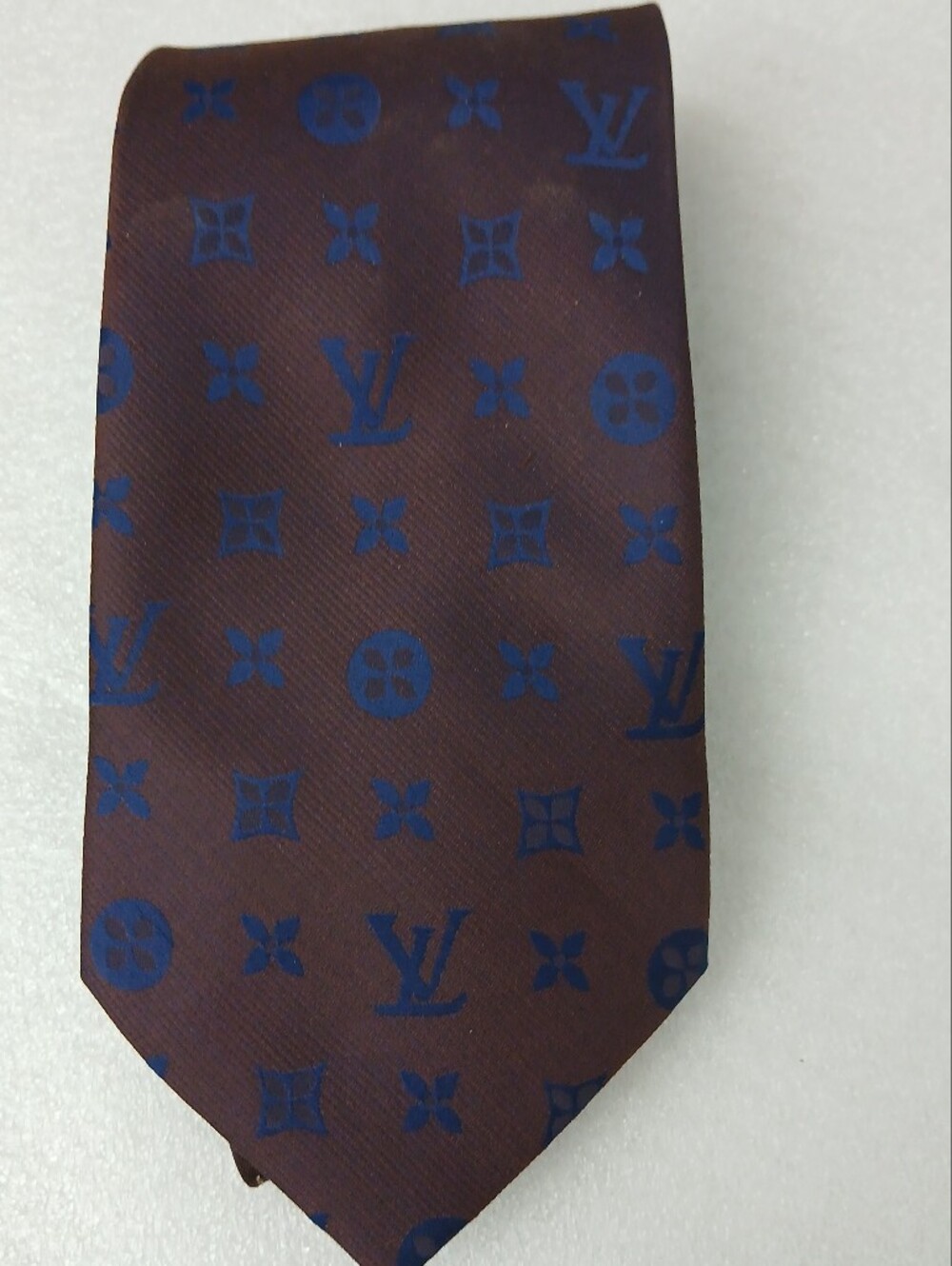 Vintage Louis Vuitton Brown Tie with Blue Monogram Geometric Design (1169) - Picture 2 of 6